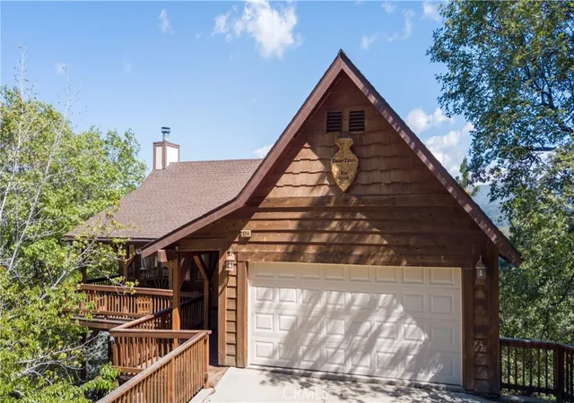 Photo 3 of Single family home for sale at 28244 Arbon Ln, Lake Arrowhead, CA 92352 | MLS# IV26079355 | Listing updated on 2026-07-15