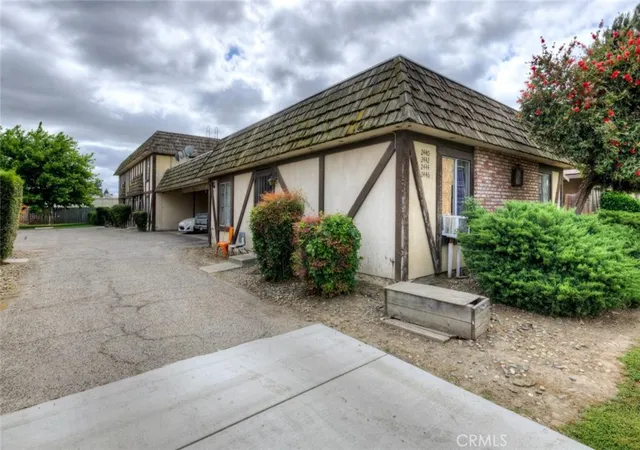5th image of 2440 S Sallee Ct, Visalia, CA 93277 | MLS# FR26079715