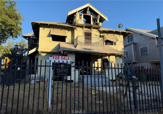 1st image of 1230 S Bonnie Brae, Los Angeles, CA 90006 | MLS# OC26065761