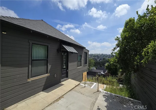 3rd image of 1316 Allesandro, Los Angeles, CA 90026 | MLS# DW26072000