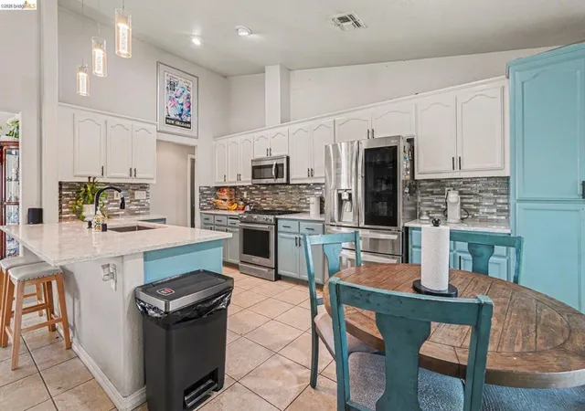 Photo 3 of Single family home for sale at 4437 Montara Dr, Antioch, CA 94531 | MLS# 41130789 | Listing updated on 2026-09-28