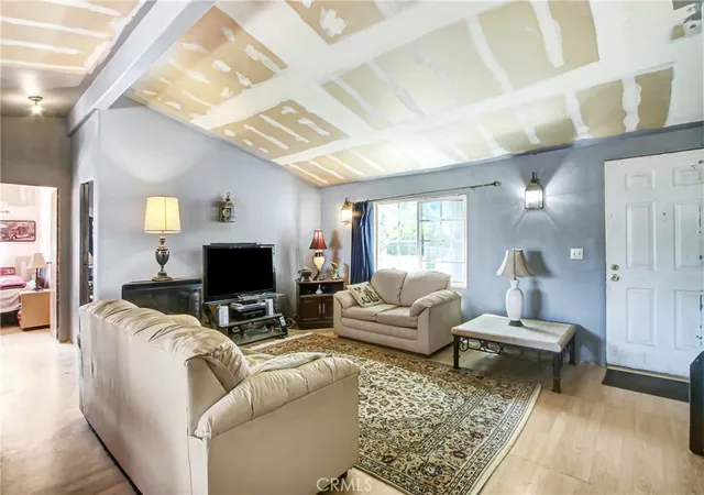 Photo 4 of Sale Pending at 32802 Sheila Ln, Wildomar, CA 92595 | MLS# IG26079806 | Listing updated on 2026-09-24