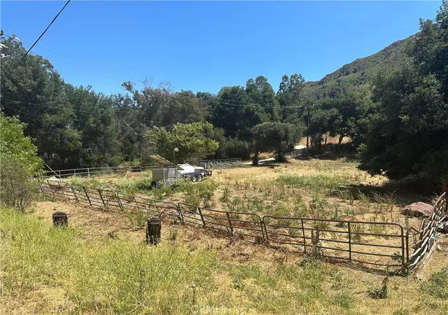 Photo 4 of Land for sale at 30100 Mulholland, Agoura Hills, CA 91301 | MLS# SR26079461 | Listing updated on 2026-05-04