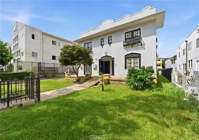 Photo 3 of Multi family home for sale at 525 N Kenmore Ave, Los Angeles, CA 90004 | MLS# LG26074807 | Listing updated on 2026-06-19