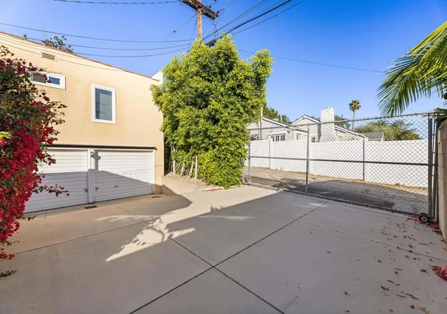 2nd image of 915 N Kenneth, Burbank, CA 91501 | MLS# 260008727SD