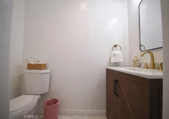 Homes for sale in Long Beach, CA | 1334 E 1st Street, Long Beach, CA 90802 | Houzeo