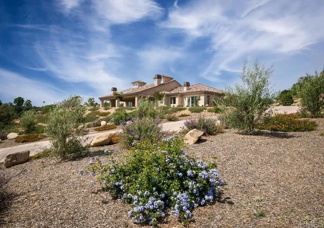 3rd image of 3066 Via Montevina, Fallbrook, CA 92028 | MLS# NDP2603556