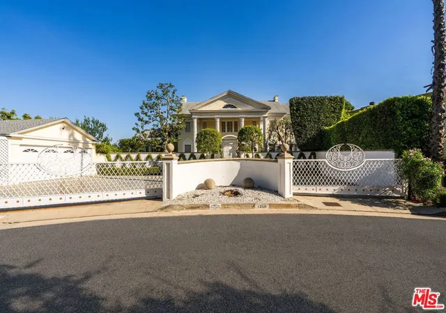 2nd image of 1350 Belfast Dr, Los Angeles, CA 90069 | MLS# 26700853
