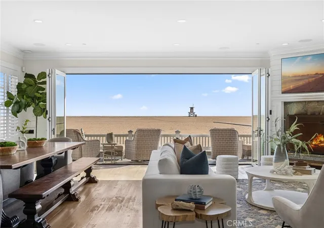 4th image of 524 W Oceanfront, Newport Beach, CA 92661 | MLS# OC26079639