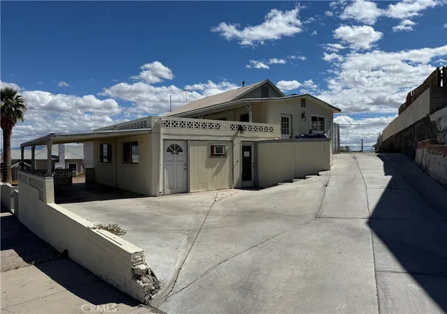 2nd image of 323 E, Needles, CA 92363 | MLS# JT26078752