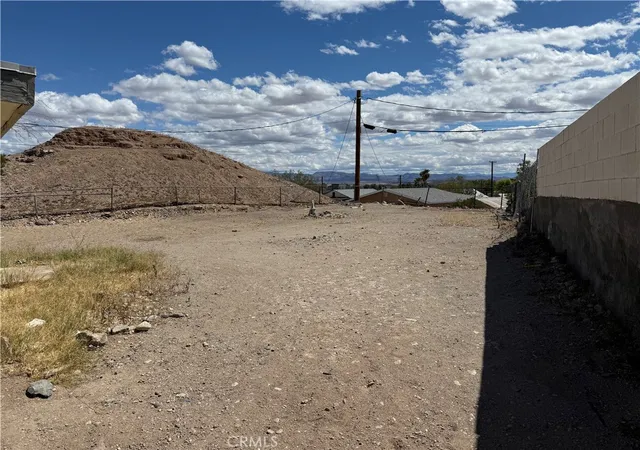 Photo 4 of House for sale at 323 East, Needles, CA 92363 | MLS# JT26078752 | Listing updated on 2026-06-12
