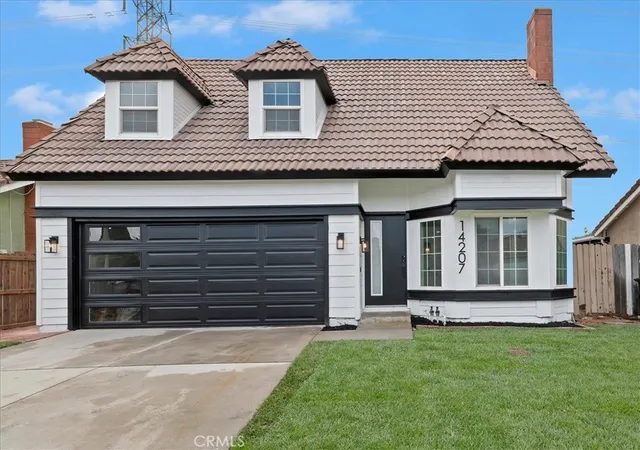 3rd image of 14207 Woodland Dr, Fontana, CA 92337 | MLS# IG26079987