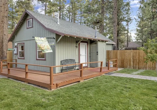 Homes for sale in Big Bear Lake, CA | 39074 North Bay, Big Bear Lake, CA 92315 | MLS# DW26079872