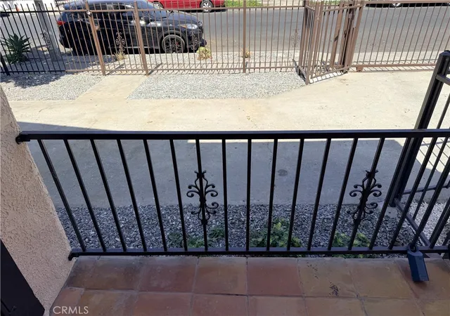 5th image of 134 W 49th, Los Angeles, CA 90037 | MLS# DW26047396