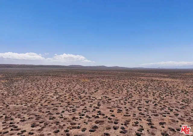 Land for sale at 0 Section 22 Township 32e Range 40e, California City, CA 93504 | MLS# 26722425