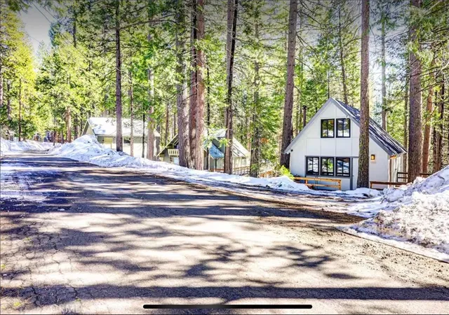 Homes for sale in Long Barn, CA | 29591 Lassen Dr, Long Barn, CA 95335 | MLS# MC26078836