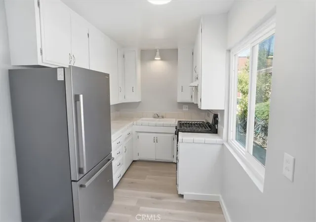 4th image of 24047 Arch St, Newhall, CA 91321 | MLS# SR26079376