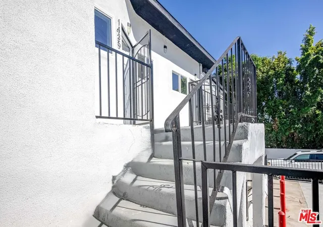 Listing Photo 4 - Condo for sale in building located at 146 Witmer St, Los Angeles, CA 90026