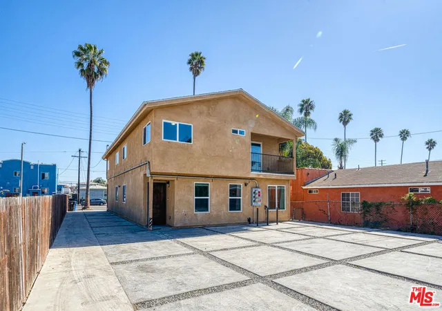 3rd image of 943 Broad Ave, Wilmington, CA 90744 | MLS# 26723747