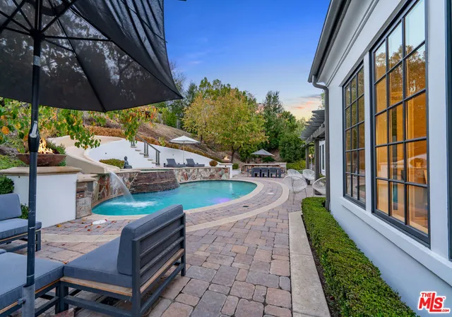 Homes for sale in Calabasas, CA | 25400 Prado De Las Peras, Calabasas, CA 91302 | MLS# 26725709