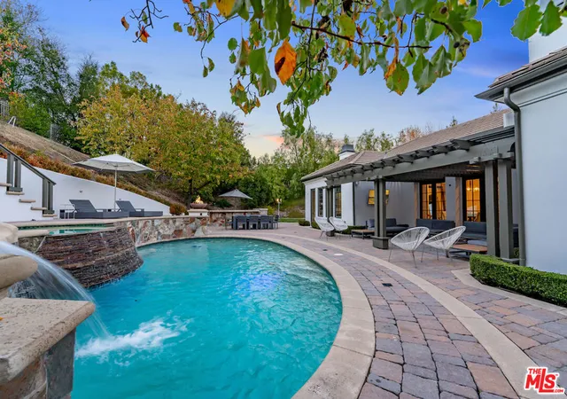 Photo 3 of Sale Pending at 25400 Prado De Las Peras, Calabasas, CA 91302 | MLS# 26725709 | Listing updated on 2026-08-05