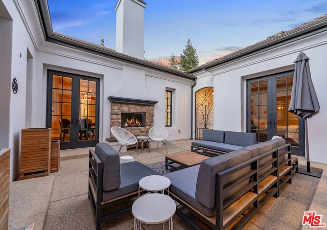 Photo 3 of Sale Pending at 25400 Prado De Las Peras, Calabasas, CA 91302 | MLS# 26725709 | Listing updated on 2026-08-05