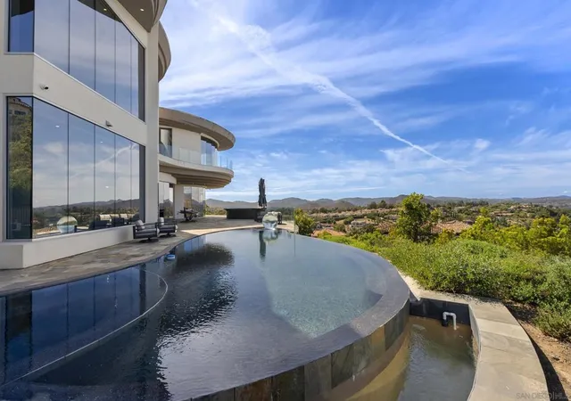 Homes for sale in Poway, CA | 13220 Highlands Ranch Rd, Poway, CA 92064 | MLS# 260008808SD