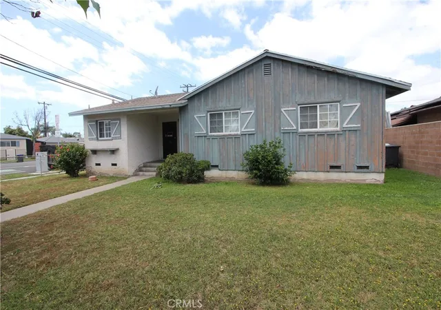 Photo 2 of Single family home for sale at 538 Wood, Santa Ana, CA 92703 | MLS# DW26080650 | Listing updated on 2026-09-21