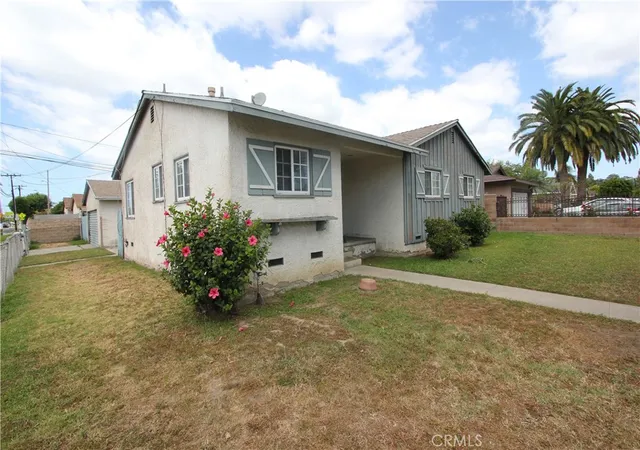 Photo 3 of Single family home for sale at 538 Wood, Santa Ana, CA 92703 | MLS# DW26080650 | Listing updated on 2026-09-21