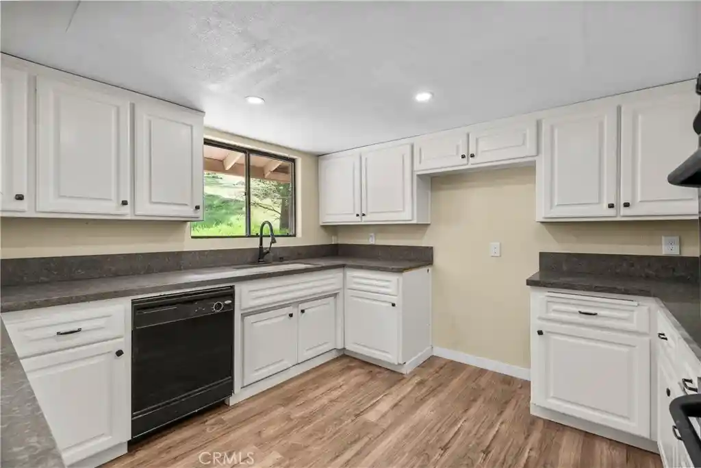 Photo 1 of Single family home for sale at 29570 Butterfield, Tehachapi, CA 93561 | MLS# BB26079362 | Listing updated on 2026-10-16