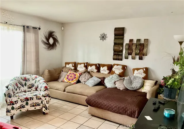 Photo 2 of Single family home for sale at 40238 Stetson Ave, Hemet, CA 92543 | MLS# SW26076021 | Listing updated on 2026-09-26