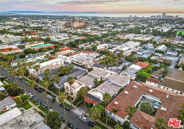 Homes for sale in Santa Monica, CA | 1020 19Th St, Santa Monica, CA 90403