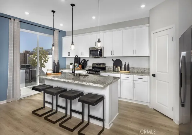 Photo 4 of Sale Pending at 32560 Western Hills Dr, Winchester, CA 92596 | MLS# IG26080900 | Listing updated on 2026-07-13