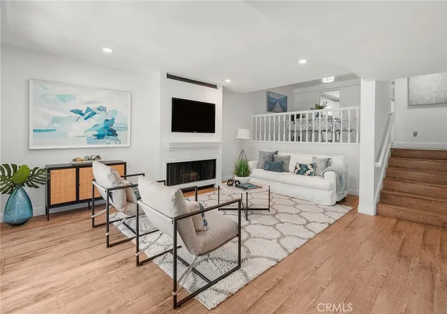 Homes for sale in Marina Del Rey, CA | 4738 La Villa Marina #H, Marina Del Rey, CA 90292 | MLS# PV26080769