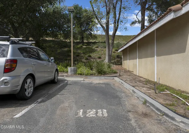 2nd image of 2731 Erringer Rd, Simi Valley, CA 93065