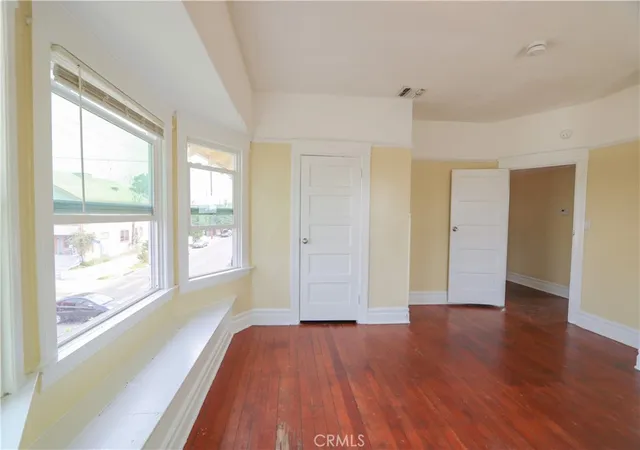 14th image of 2942 W 12th, Los Angeles, CA 90006 | MLS# RS26069251