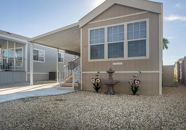 Photo 2 of Manufactured home for sale at 70200 Dillon Rd #39, Desert Hot Springs, CA 92241 | MLS# 219146439DA | Listing updated on 2026-04-15