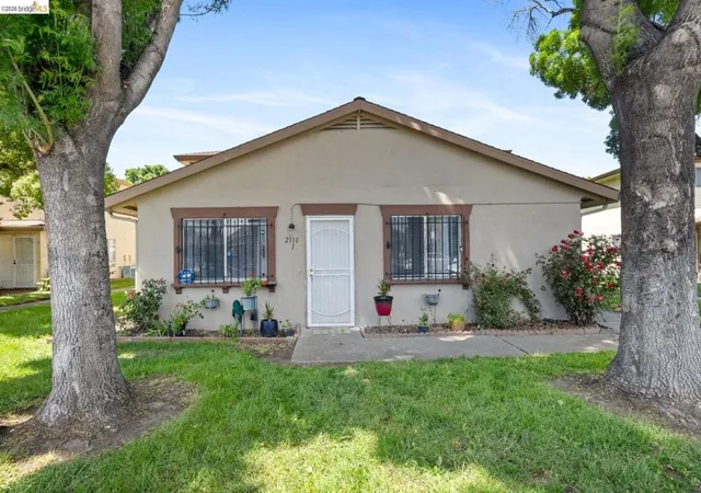 1st image of 2110 Peppertree #1, Antioch, CA 94509 | MLS# 41130977