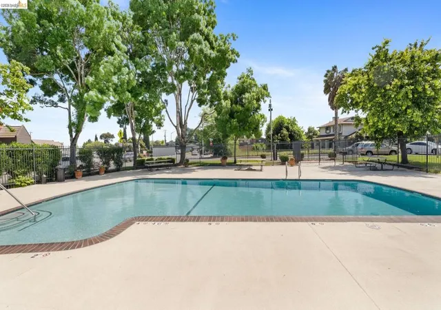 2nd image of 2110 Peppertree, Antioch, CA 94509
