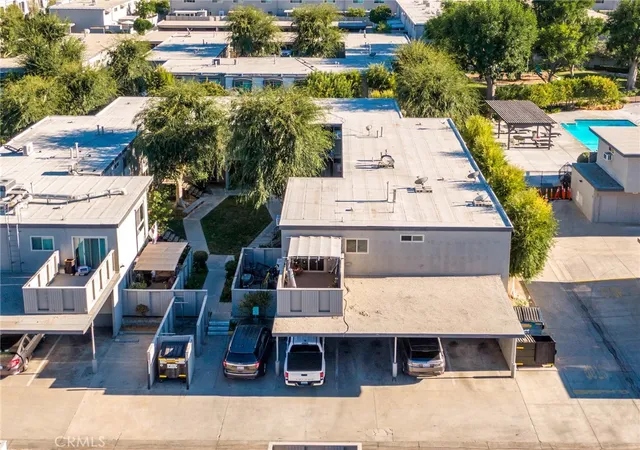 22nd image of 6041 Fountain Park St #9, Woodland Hills, CA 91367 | MLS# SR26080591