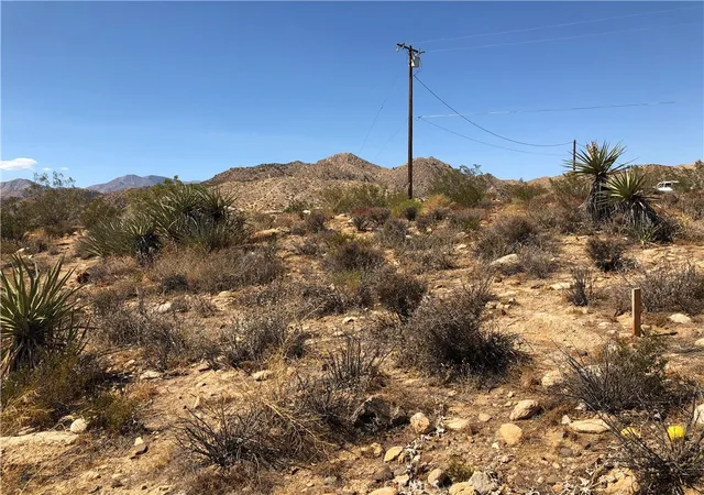 Homes for sale in Yucca Valley, CA | 54575 Navajo Trl, Yucca Valley, CA 92284 | MLS# BB26080410