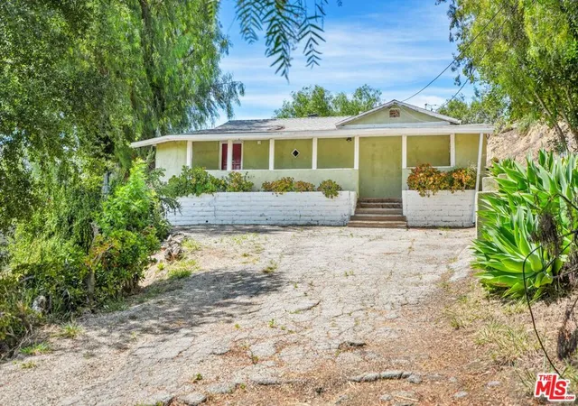 Homes for sale in Topanga, CA | 2617 Hodgson Circle Dr, Topanga, CA 90290 | MLS# 26723379