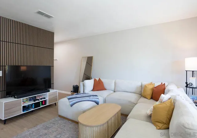 2nd image of 4241 Mesa Vista Way, Unit 5, Oceanside, CA 92057 | MLS# 260008878SD