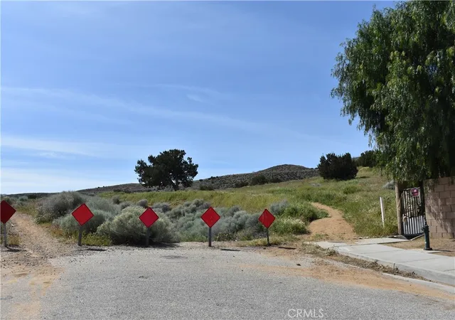 Single family home for sale at 39768 Registry, Palmdale, CA 93551 | MLS# PW26080291 | Listing updated on 2026-09-13