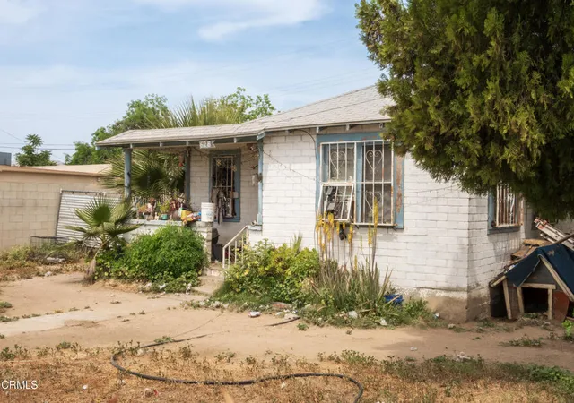 4th image of 628 E 3Rd St, Bakersfield, CA 93307 | MLS# V1-35813