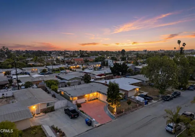 2nd image of 362 Salem Ave, Oxnard, CA 93036 | MLS# V1-35817