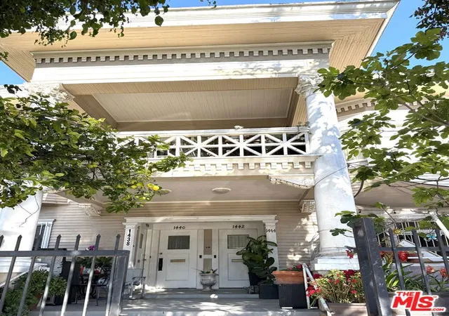 1st image of 1438 Magnolia Ave, Los Angeles, CA 90006 | MLS# 26721929