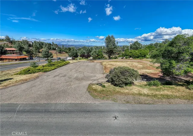 2nd image of 9700 State Hwy 281, Kelseyville, CA 95451 | MLS# LC26074240