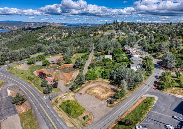 4th image of 9700 State Hwy 281, Kelseyville, CA 95451 | MLS# LC26074240