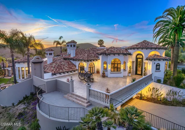 2nd image of 1090 Vista Ridge Ln, Westlake Village, CA 91362 | MLS# 226001738